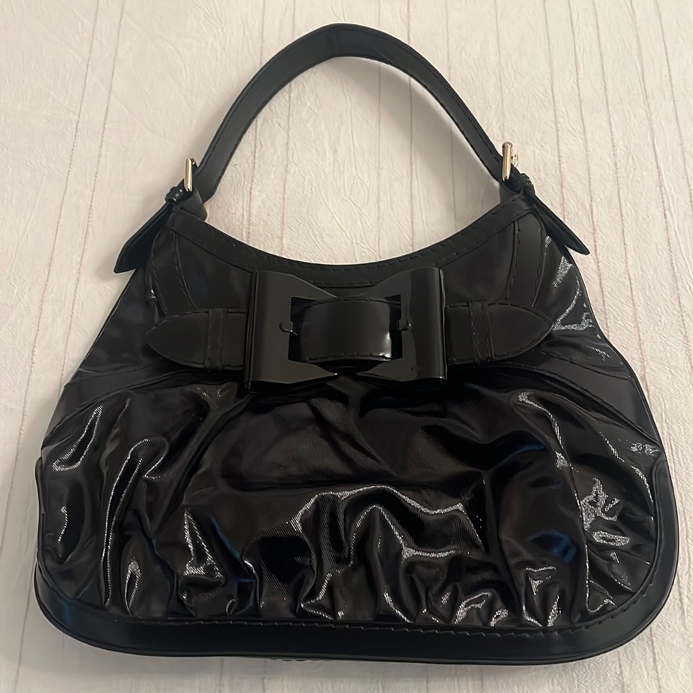 GUCCI Vintage Leather Metal Bow Purse. Excellent condition!